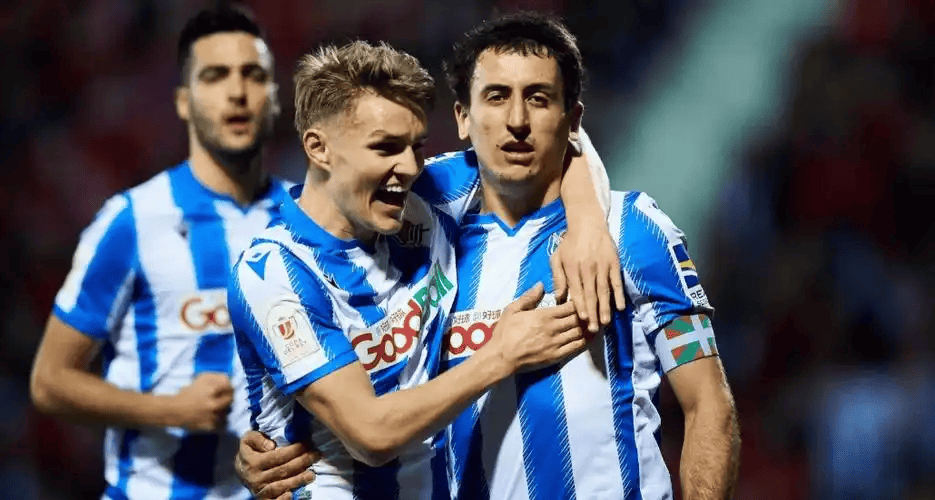 开云体育官网-包含今夜足总杯焦点战,皇家社会造点机会,气氛紧张,临场指挥获称赞的词条