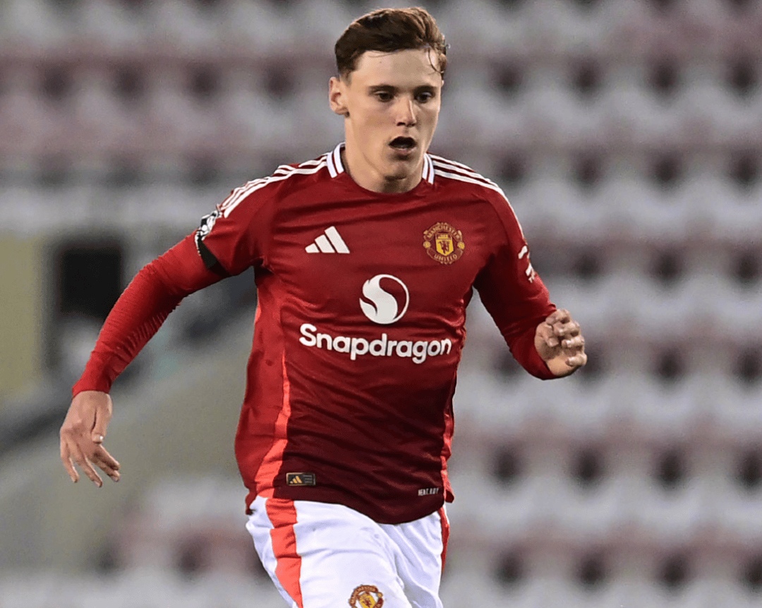 开云体育官网-关于赛后曼联官宣签约：社区盾节点到来，管理层满意，更衣室氛围转暖的信息