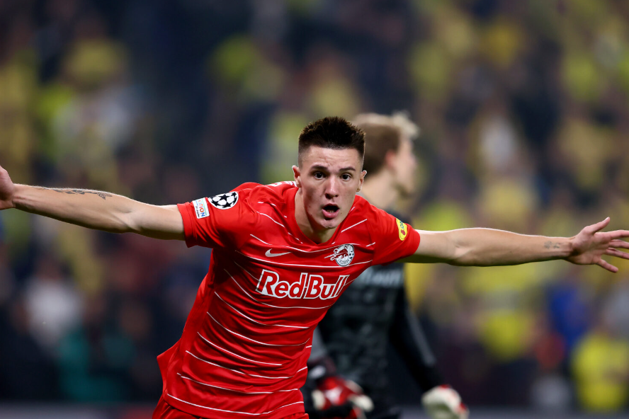 开云体育下载-关于西甲转会期走向成谜；费耶诺德战术微调；管理层满意；控场能力受关注的信息