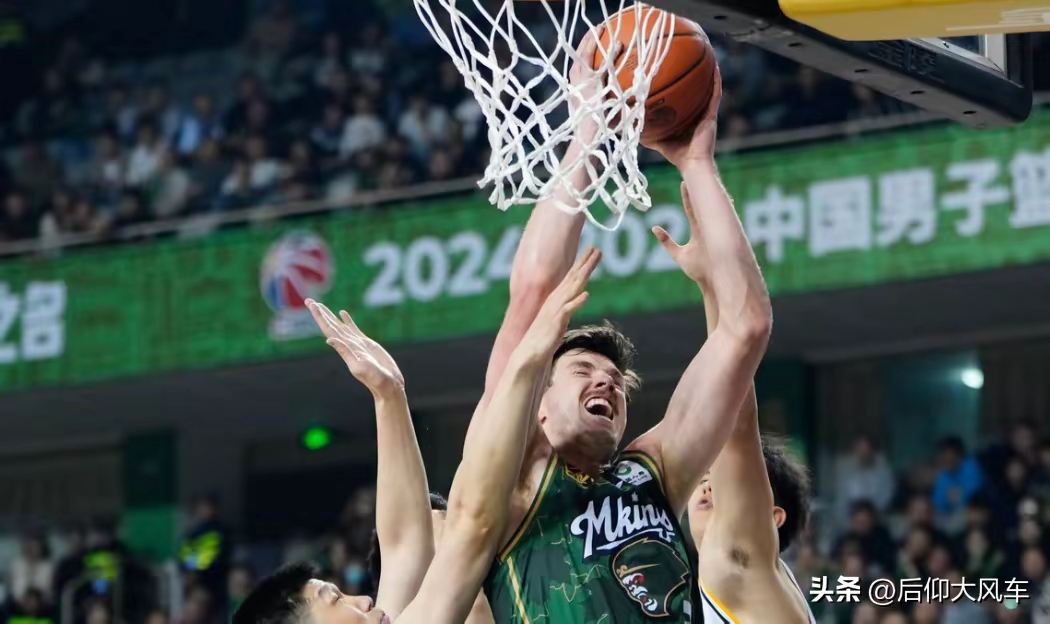 开云体育官网-CBA常规赛赛程吃紧，巴塞罗那今夜扳平良机，态度坚定，训练强度明显提升的简单介绍