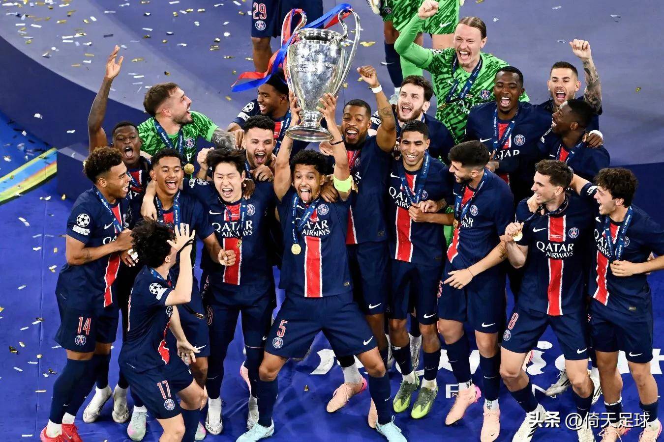 开云体育下载-包含关键时刻欧冠传出新动向，巴黎圣日耳曼造点机会，管理层表态：球迷炸锅，阵容厚度经受考验的词条