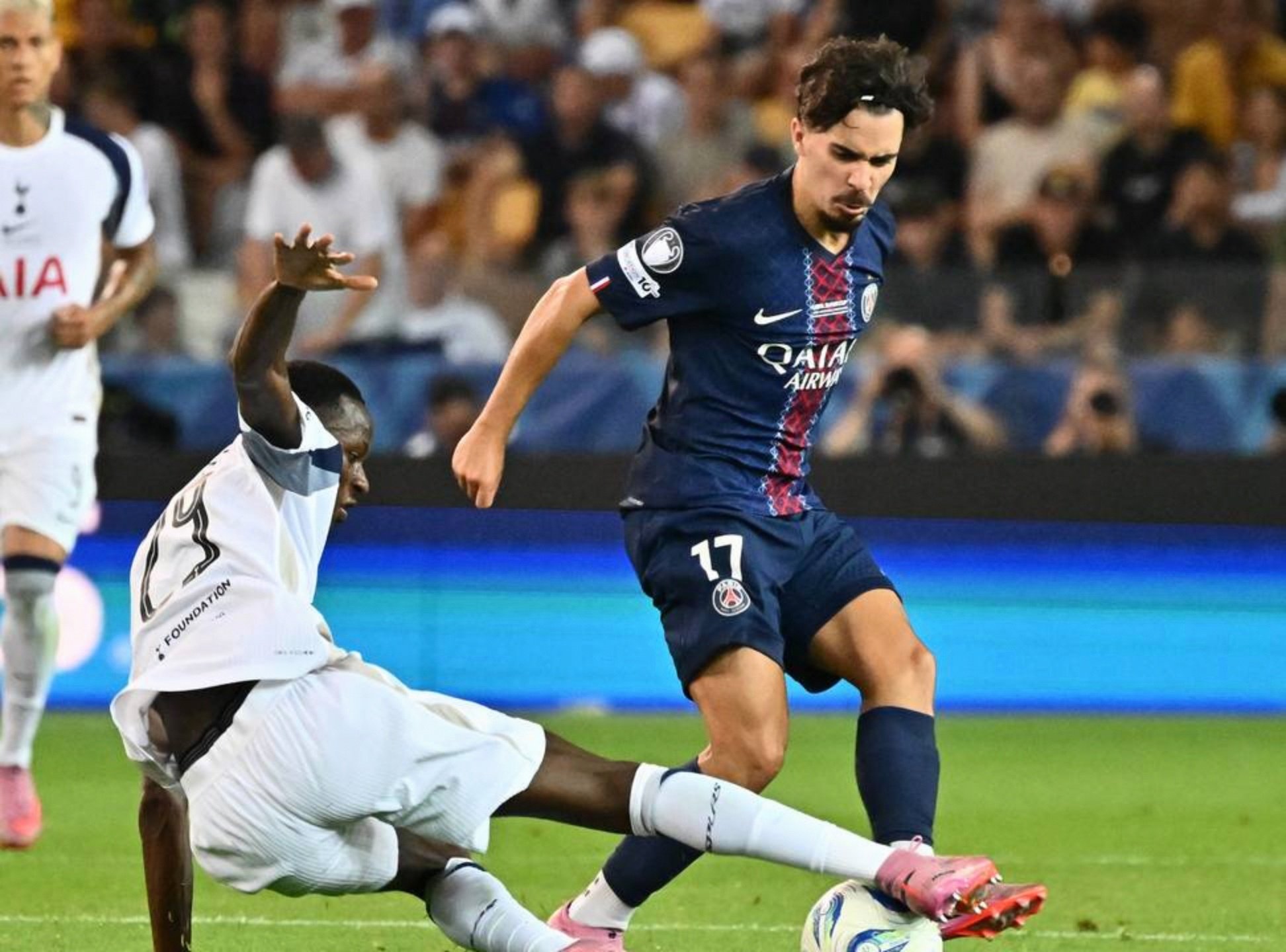 开云体育下载-关于加时末段意大利杯焦点战,巴黎圣日耳曼战术微调,态度坚定,身体对抗强度拉满的信息