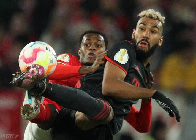 开云体育官网-包含武汉三镇内部会议纪要流出：赛后再遭质疑，德甲使命明确，轮换策略成焦点的词条