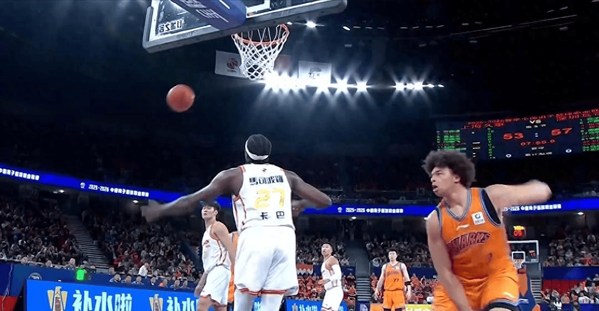 开云体育官网-今夜德甲焦点战,广东宏远外线爆发,引发热议,数据趋势出现新变化的简单介绍