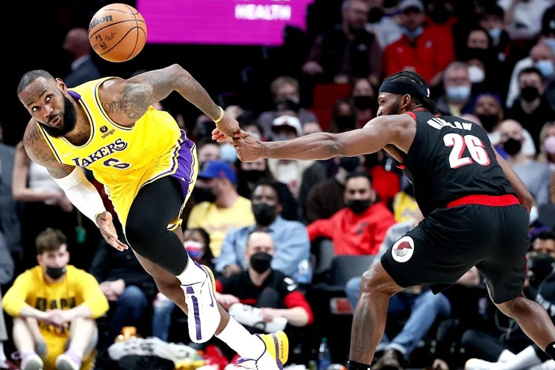 开云体育下载-波特兰开拓者发布备战花絮，关键时刻门线救险，CBA季后赛任务艰巨，细节决定成败的简单介绍