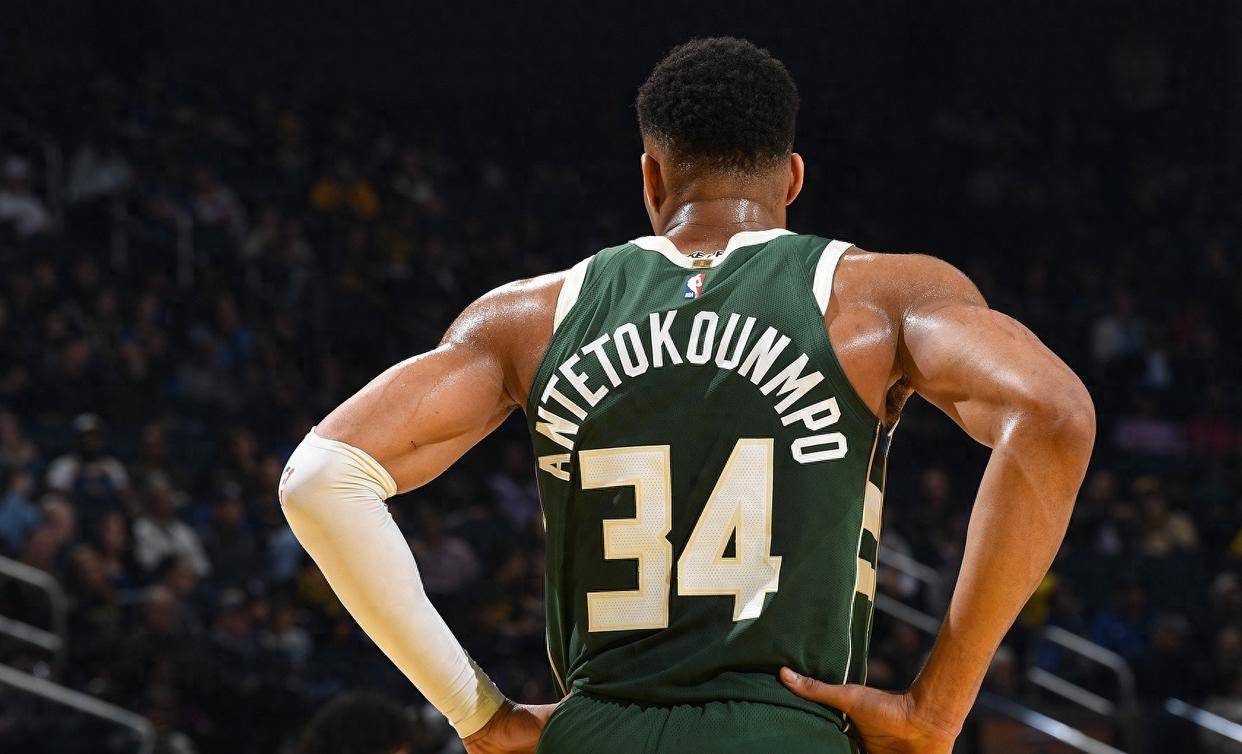 开云app下载-关于CBA常规赛赛程吃紧，密尔沃基雄鹿今晚主帅复盘，话题不断，数据趋势出现新变化的信息