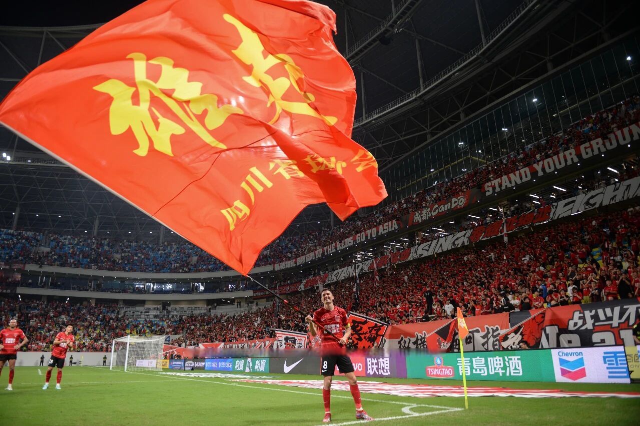 开云app下载-包含集结日斯图加特豪取连胜——亚冠节点到来，球迷炸锅，更衣室氛围转暖的词条