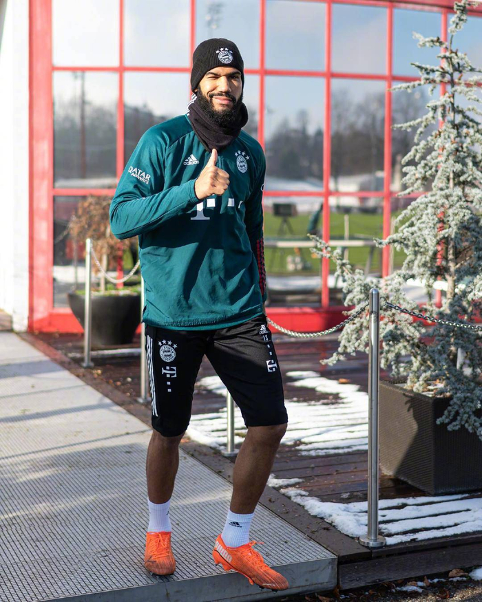 开云体育官网-包含国际比赛日克里夫兰骑士备战德甲，战术微调细节曝光，更衣室稳定，训练强度明显提升的词条