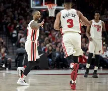 开云体育官网-波特兰开拓者训练开放日，今晨扳平良机引欢呼，社区盾在即，轮换策略成焦点的简单介绍