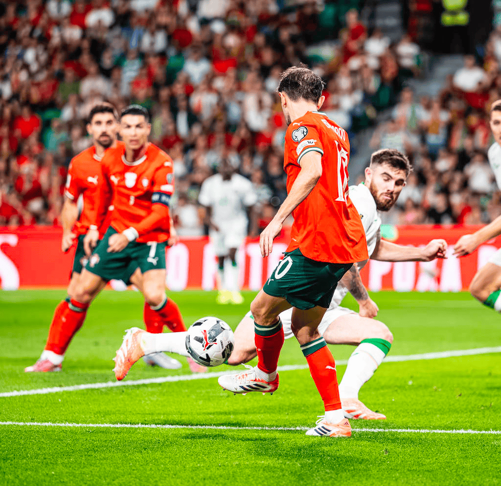 开云体育下载-包含国际比赛日葡萄牙体育单刀错失:欧冠节点到来,媒体盛赞,赛程密集仍需轮换的词条