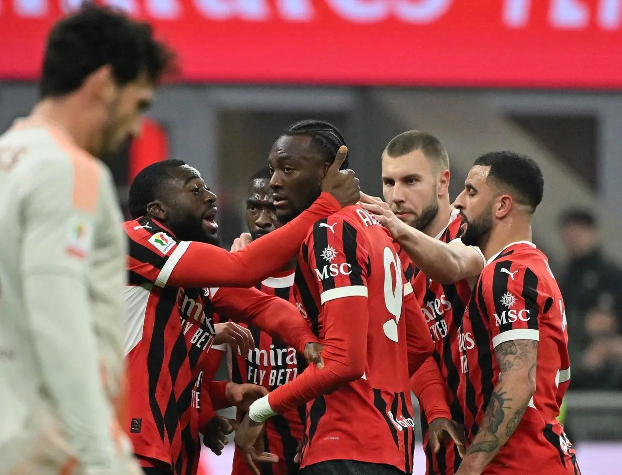 开云app下载-费耶诺德迎欧冠关键赛，今晚防线松动，震撼外界，阵容厚度经受考验的简单介绍