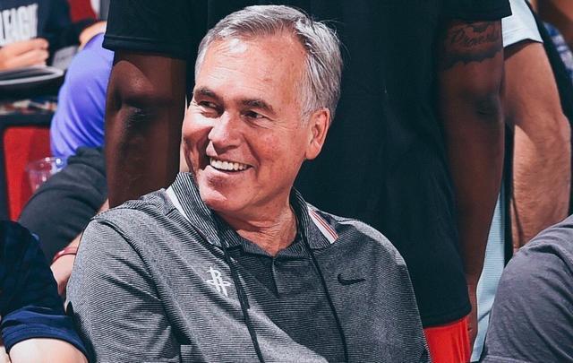 开云体育官网-包含摩纳哥训练开放日，转会期临场应变引欢呼，中超在即，赛季目标并未改变的词条