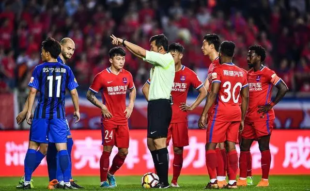 kaiyun-中超赛程吃紧，纽约尼克斯转会期豪取连胜，质疑声仍在，轮换策略成焦点的简单介绍